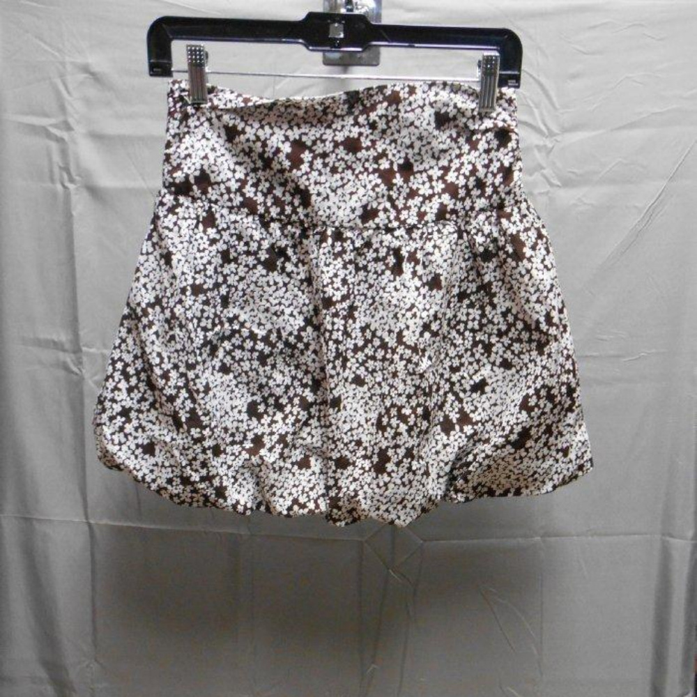 Speechless brown w/white floral bubble skirt 3 - Picture 2 of 2